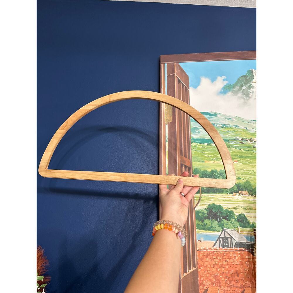 UO Gigi Arch Print Hanger - Picture 2 of 4